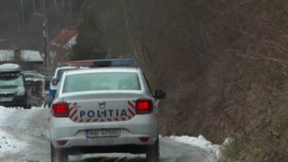 VIDEO Meteorologii anunță vreme severă. Un drum acoperit de gheață a provocat o tragedie &icirc;n Brașov