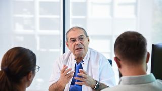 Doliu &icirc;n medicina din Rom&acirc;nia! A murit Dr. Nicolae Poiană, medicul care a adus mii de copii pe lume prin fertilizării in vitro