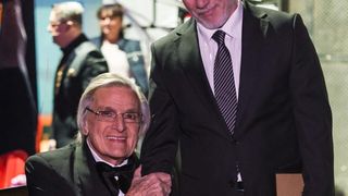 Ministrul Culturii, Andras Demeter, alături de marele actor Florin Piersic la &icirc;mplinirea v&acirc;rstei de 90 de ani&nbsp;