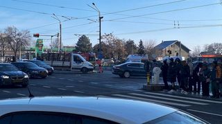 Accident mortal &icirc;n Capitală. Un bărbat a fost spulberat de TIR