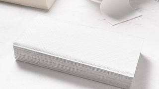 (P) Prosoapele de h&acirc;rtie pliate: Soluția ideală pentru hoteluri și restaurante 