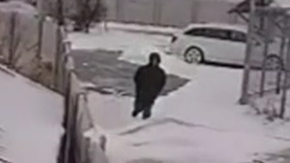 VIDEO Din t&acirc;lhar a ajuns criminal pentru c&acirc;teva sute de lei. El e t&acirc;nărul de 18 ani care a ucis o bătr&acirc;nă 