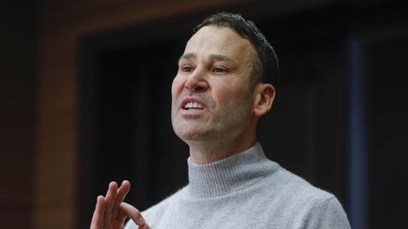 VIDEO UPDATE Robert Negoiță, plasat sub control judiciar. Primarul Sectorului 3 trebuie să plătească cauțiune de 800.000 lei