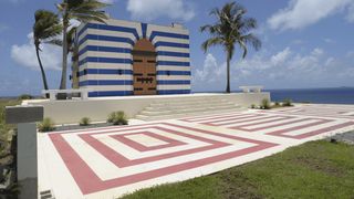 Rom&acirc;nul a venit cu ideea "Templului&rdquo; de pe insula lui Epstein