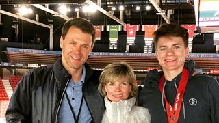 Maxim Naumov și părinții săi