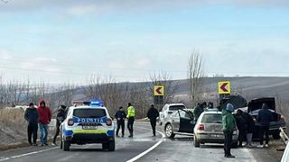 O femeie gravidă a scăpat la limită din accidentul mortal de pe DN 24. Un bărbat de 45 de ani nu a supraviețuit impactului din Iași