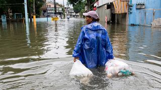 Cel puțin 22 de oameni și-au pierdut viața &icirc;n inundațiile catastrofale din ultimele zile. Țara aflată &icirc;n pragul stării de urgență