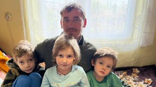 Duminică, de la ora 14:30, la &rdquo;Asta-i Rom&acirc;nia!&rdquo;. Părăsiți de mamă, crescuți de tată