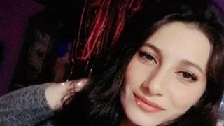 O t&acirc;nără mamă a dispărut din senin &icirc;mpreună cu fiica ei de 4 ani. Cele două au plecat de acasă și nu s-au mai &icirc;ntors