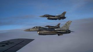 Aeronave de luptă rusești, detectate &icirc;n largul Alaskăi. Forțele americane au intervenit