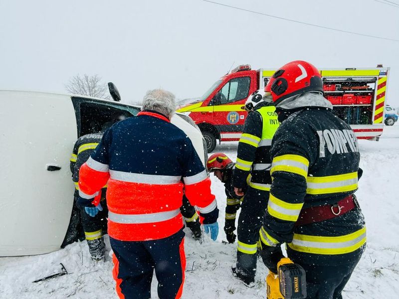accident giurgiu, microbuz rasturnat 