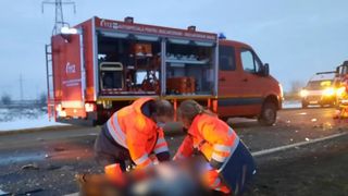 VIDEO Tragedie pe șoselele din Brăila! Doi părinți au murit, iar fetița lor a rămas orfană