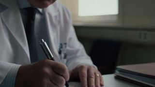 VIDEO Medicii de la stat, luați &icirc;n vizor. Sunt bănuți că pleacă &icirc;n timpul programului pentru operații la privat