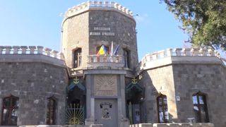 VIDEO Ședință de spiritism cu influenceri la castelul Iuliei Hasdeu