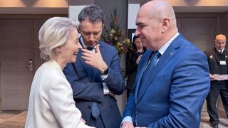 Premierul Ilie Bolojan, &icirc;nt&acirc;lnire cu șefa Comisiei Europene, Ursula von der Leyen, la Bruxelles. Program de investiții de 28 de miliarde de euro pentru țările vecine cu Ucraina