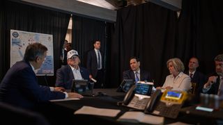 Primele imagini cu Donald Trump &icirc;n "celula de criză" privind atacul din Iran&nbsp;