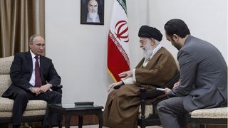 Vladimir Putin, alături de Ali Khamenei la Teheran