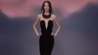 VIDEO Silvana Armani debutează la Milano cu prima colecție fără sprijinul unchiului său