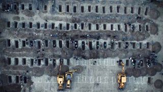 VIDEO "Așa arată mormintele celor 160 de fete ucise &icirc;n școala din Iran". Ministrul de Externe de la Teheran a publicat imagini terifiante