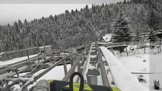 Distracție pe p&acirc;rtie