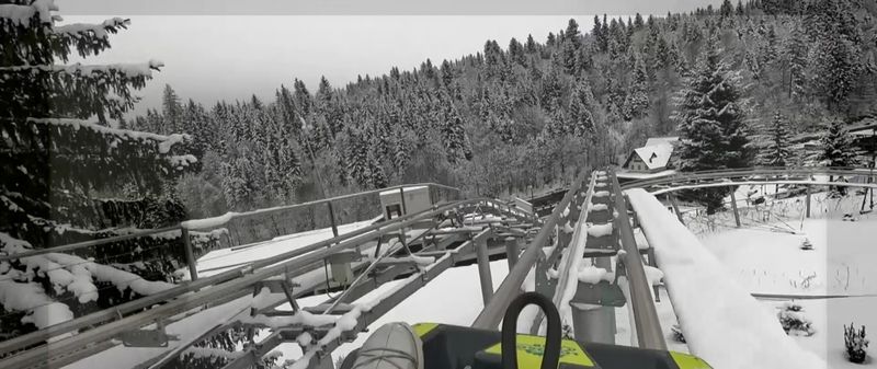 Distracție pe pârtie