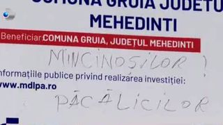 Sinistrați &icirc;n marea de noroaie