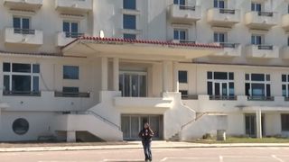 VIDEO Zeci de hoteluri și pensiuni de pe litoral, scoase la v&acirc;nzare