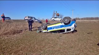O autospecială de poliție, implicată &icirc;ntr-un accident pe DN2-E85! O șoferiță ar fi provocat impactul