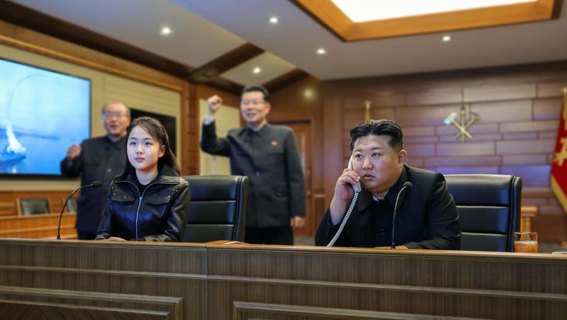 Kim Jong-un a ordonat lansarea mai multor rachete balistice