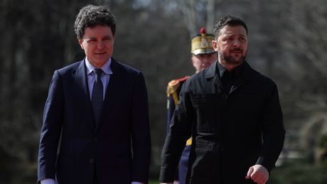 UPDATE VIDEO Volodimir Zelenski a ajuns &icirc;n Rom&acirc;nia! Președintele Ucrainei s-a &icirc;nt&acirc;lnit cu președintele Rom&acirc;niei, Nicușor Dan: &bdquo;Am semnat o declarație de parteneriat strategic&rdquo;