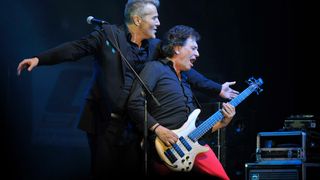 Cauza morții lui Mugurel Vrabete. Colegii de la trupa Holograf au spus cu ce se lupta de ceva vreme: &rdquo;O boală&hellip;&rdquo;