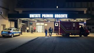 &Icirc;n ce stare se află băiatul de 13 ani din Cenad, operat după ce o poartă de fotbal s-a prăbușit peste el? Locuitorii sunt &icirc;ngrijorați:&nbsp;&bdquo;Putea să fie copilul meu, al oricui putea să fie"