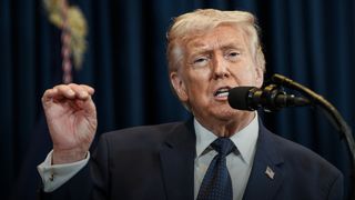 Donald Trump, furios la adresa partenerilor din NATO. "Nu avem nevoie de ajutorul nimănui"