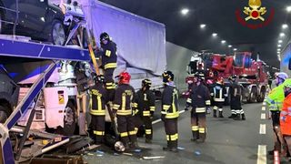 Mihai a murit &icirc;n Italia, după ce TIR-ul pe care &icirc;l conducea s-a lovit puternic de un alt camion. Șoferul rom&acirc;n avea 49 de ani 