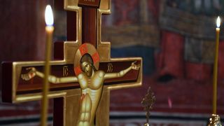 Patriarhia Rom&acirc;nă avertizează asupra fraudelor online cu maici și monahi care fac "ghicitorie, dezlegări și vrăjitorie"