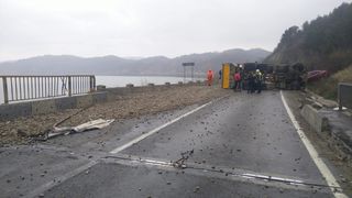 Accident cu multiple victime, pe DN6! Circulația este blocată &icirc;ntre Orșova și Severin