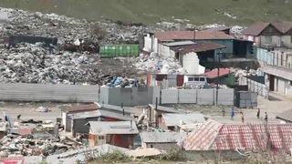 VIDEO &bdquo;Să ajute pe toată lumea&rdquo;. Trump Tower &icirc;n cartierul Dallas de la Pata R&acirc;t