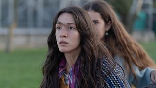 Hazal Subaşı, o regină a frumuseții, protagonistă &icirc;n serialul &bdquo;Ai nimănui&rdquo;, ce va &icirc;ncepe la Kanal D. Producţia va avea premiera pe 30 martie, de la 20:00, și va putea fi urmarită cinci zile pe săptăm&acirc;nă, de luni p&acirc;nă vineri