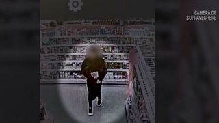 VIDEO Din ce &icirc;n ce mai multe infracțiuni comise de minori. Un băiat de 13 ani a spart mai multe cafenele din Capitală 