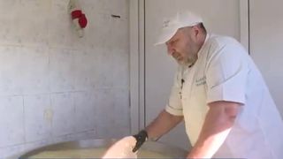  Afacerea din Italia, realitatea de acasă