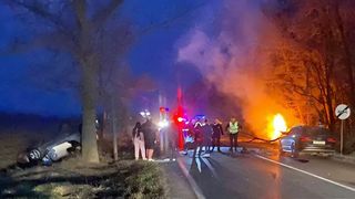 Carnagiu pe o șosea din Neamț: patru persoane au murit. A fost activat Planul Roșu de Intervenție. Șoferul nevinovat a murit chiar de ziua lui