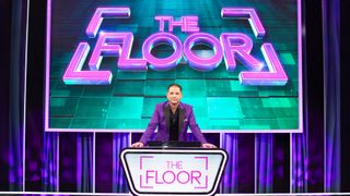 &Icirc;ncepe o nouă serie de quiz-uri la&nbsp;&bdquo;The Floor&rdquo;, s&acirc;mbătă, de la 21:00, la Kanal D: Dan Negru dă din casă:&nbsp;pont despre strategia c&acirc;știgătoare