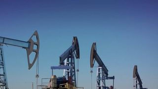 VIDEO Războiul din Orient scumpește și kerosenul. Noile prețuri dau vacanțele peste cap 