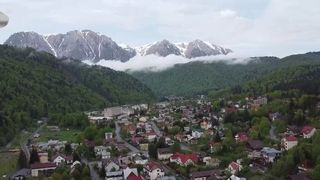 Cu ce servicii sunt atrași turiștii de Paște