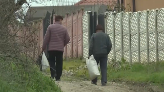 VIDEO Peste o mie de localnici din Răcarii de Sus nu mai vor să stea la oraș doar &icirc;n acte: &bdquo;Suntem orășeni cu condiții de țară&rdquo;. Măsura luată