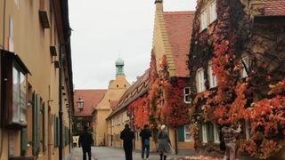 VIDEO Orașul unde chiria este circa 5 lei pe an. Reguli stricte pentru a trăi &icirc;n acest cartier european