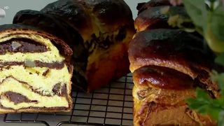 VIDEO &bdquo;Contează foarte mult și frăm&acirc;ntatul&rdquo;. Secretul cozonacilor moldovenești