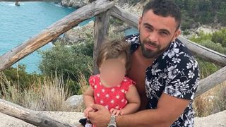 Vasile a murit &icirc;n Italia, după ce ar fi intrat cu motocicleta &icirc;ntr-un autoturism. T&acirc;nărul de 31 de ani era tatăl unei fetițe mici