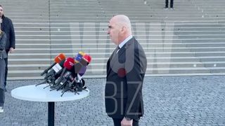 VIDEO Mircea Lucescu, pentru ultima dată pe Arena Națională. Ilie Bolojan și Cătălin Predoiu, printre oamenii care au venit să &icirc;i aducă un ultim omagiu lui &bdquo;Il Luce&rdquo;