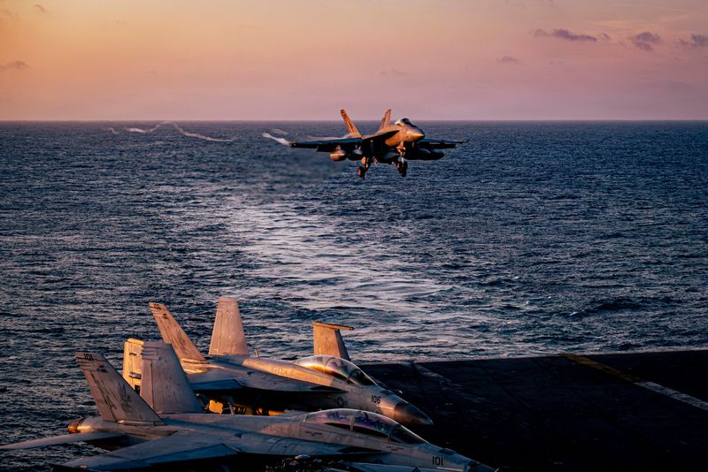 Armata SUA a aruncat în aer mai multe ambarcațiuni suspecte. 